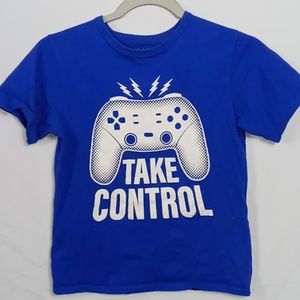 Boys size 7/8 medium t-shirt